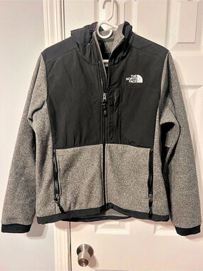 The North Face Women's Denali Fleece Jacket Black & Gray